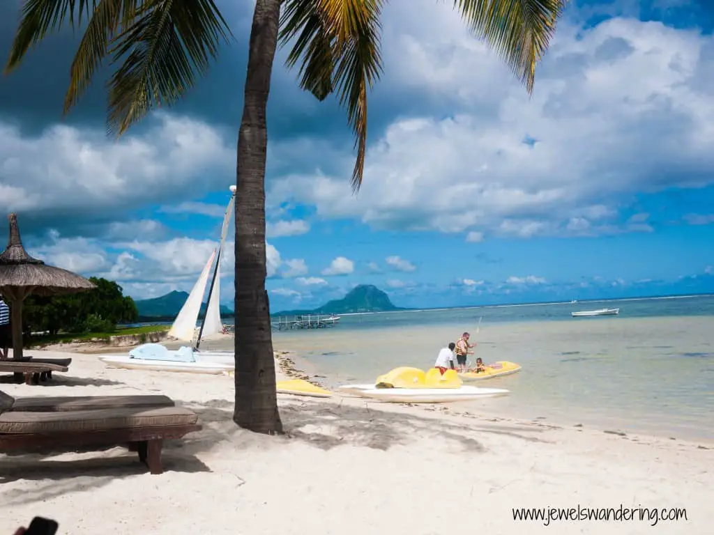 Mauritius, Travel