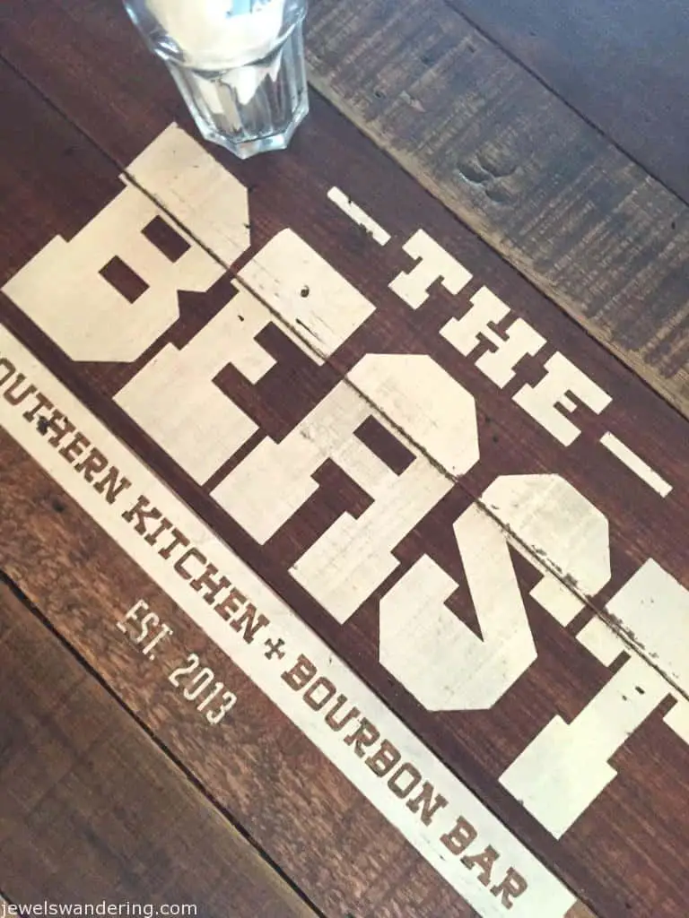 The Beast, Singapore, Restaurants